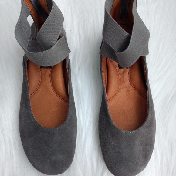 gray ballerina flats
